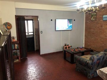 Espectacular Piso Unico 4 Amb. Frte. A La Plaza V. Libertad