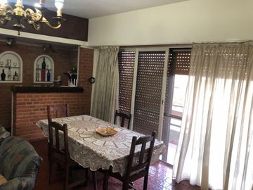 Espectacular Piso Unico 4 Amb. Frte. A La Plaza V. Libertad