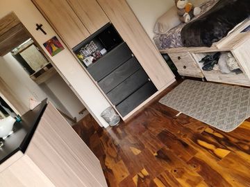 En Venta de Preciosa Residencia en BALVANERA Club Hipico, Diseño de Autor