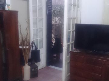 Hermoso PH  5 Amb. a la calle Patio, a metros de Larralde