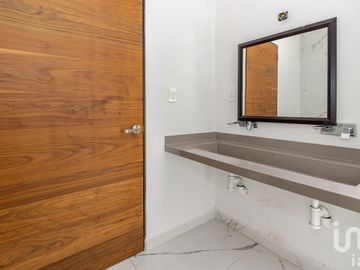 VENTA DE CASA EN FRACCIONAMIENTO MONTERRA EN SAN LUIS POTOSI
