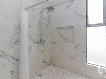 VENTA DE CASA EN FRACCIONAMIENTO MONTERRA EN SAN LUIS POTOSI