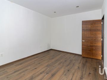 VENTA DE CASA EN FRACCIONAMIENTO MONTERRA EN SAN LUIS POTOSI