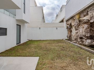 VENTA DE CASA EN FRACCIONAMIENTO MONTERRA EN SAN LUIS POTOSI