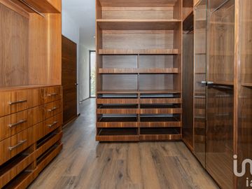 VENTA DE CASA EN FRACCIONAMIENTO MONTERRA EN SAN LUIS POTOSI