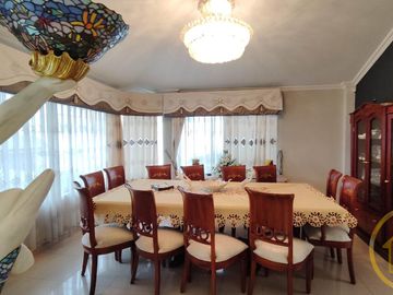 Casa independiente en el  Valle de los Chillos, 5 Dormitorios, Oficinas, ideal para negocio, Armenia