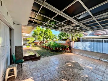 Rumah Besar 1 Setengah Lantai Di Jatiwaringin Pondok Gede Bekasi