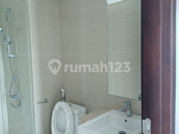 Dijual apartment semi furnished 3Br Puri mansion