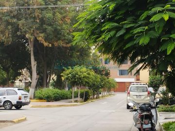 Locales Comerciales Venta JR. La Almudena  - SAN LUIS