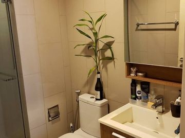1 Bedroom Condo for sale at Hasu Haus