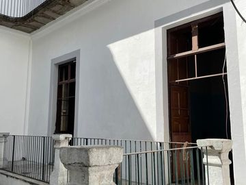 CASONA EN EL CENTRO DE PUEBLA, SOBRE 2 PTE CASI 11 SUR. INVERSION, TODOS LOS SER