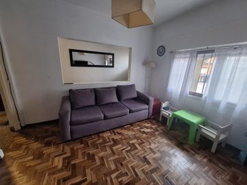 Chaco 500. Villa Primera. Casa 3 ambientes con cochera.