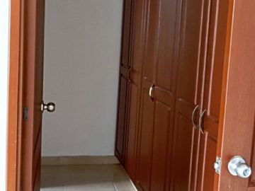 casa en arriendo en avenida sur. Cod A118720