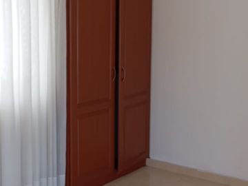casa en arriendo en avenida sur. Cod A118720