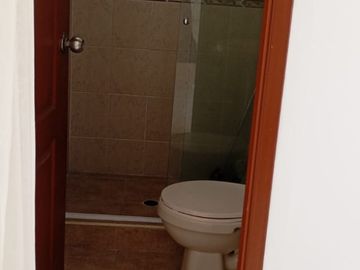 casa en arriendo en avenida sur. Cod A118720