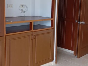 casa en arriendo en avenida sur. Cod A118720