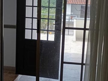 casa en arriendo en avenida sur. Cod A118720