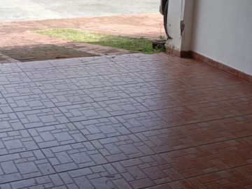 casa en arriendo en avenida sur. Cod A118720