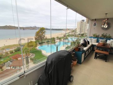 Se vende departamento en La Herradura