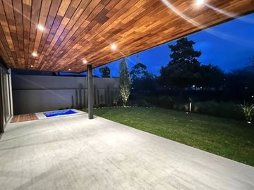 Hermosa Casa en Venta Altozano 4 recamaras