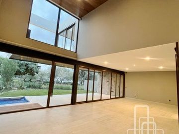 Hermosa Casa en Venta Altozano 4 recamaras