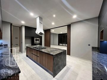 Hermosa Casa en Venta Altozano 4 recamaras