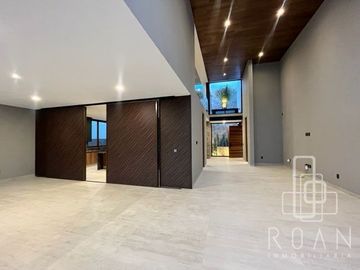 Hermosa Casa en Venta Altozano 4 recamaras