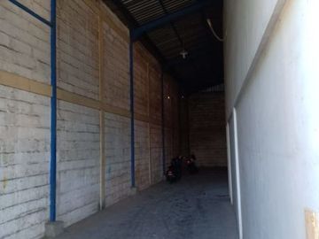 Bangunan Multifungsi Gudang Toko Jl. Raya Lontar Surabaya