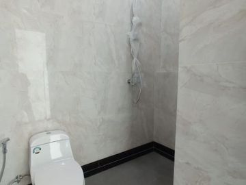 Rumah preminum setrategis di tanah baru depok