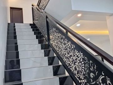 Rumah preminum setrategis di tanah baru depok