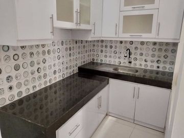 Rumah nyaman dan minimalis di cikutra dekat cigadung