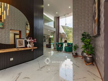 Casa de una planta amueblada  con Alberca en El Palomar Lujo sur