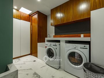 Casa de una planta amueblada  con Alberca en El Palomar Lujo sur