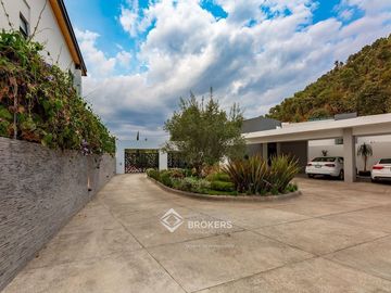 Casa de una planta amueblada  con Alberca en El Palomar Lujo sur