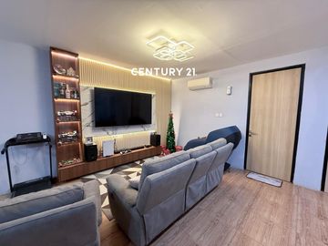 Rumah Mewah Semi Furnished Di Cluster Waterfront Lippo Cikarang
