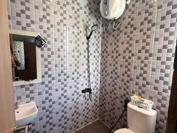 Rumah Mewah Semi Furnished Di Cluster Waterfront Lippo Cikarang