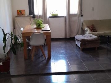 Casa PH en venta en Avellaneda Oeste