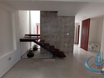 CASA EN FRACCIONAMIENTO EN VENTA ATRAS DE PLAZA SAN DIEGO