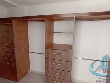 CASA EN FRACCIONAMIENTO EN VENTA ATRAS DE PLAZA SAN DIEGO