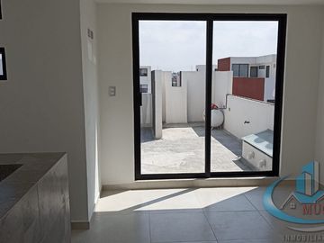 CASA EN FRACCIONAMIENTO EN VENTA ATRAS DE PLAZA SAN DIEGO