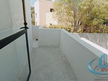 CASA EN FRACCIONAMIENTO EN VENTA ATRAS DE PLAZA SAN DIEGO