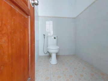 RUMAH BARU DEKAT UGM DI JALAN KALIURANG KM 9 DALAM LINGKUNGAN CLUSTER