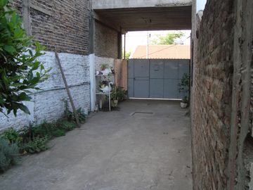 CASA S/LOTE PROPIO ISIDRO CASANOVA