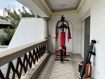 Casa en Venta con Alberca y Jardín en Zona Norte de Cuernavaca.