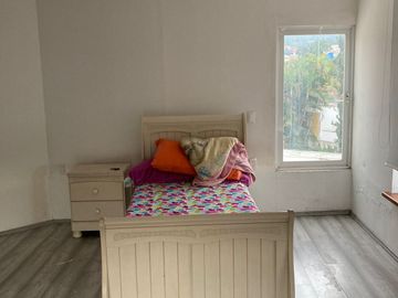Casa en Venta con Alberca y Jardín en Zona Norte de Cuernavaca.