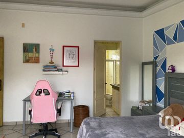 Casa en Venta con Alberca y Jardín en Zona Norte de Cuernavaca.