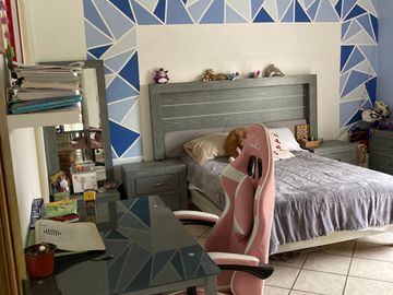 Casa en Venta con Alberca y Jardín en Zona Norte de Cuernavaca.