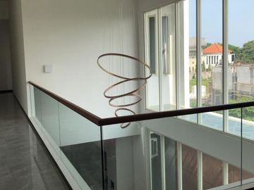 6 Bedroom House for sale
