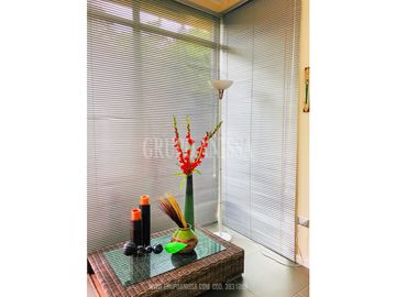 Se Vende Moderna y Amplia Casa en Altos del Maria