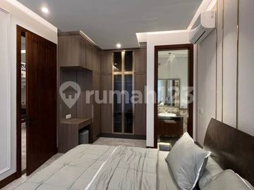 For Sale Brand New House 3 Lantai di Lebak Bulus, Jaksel